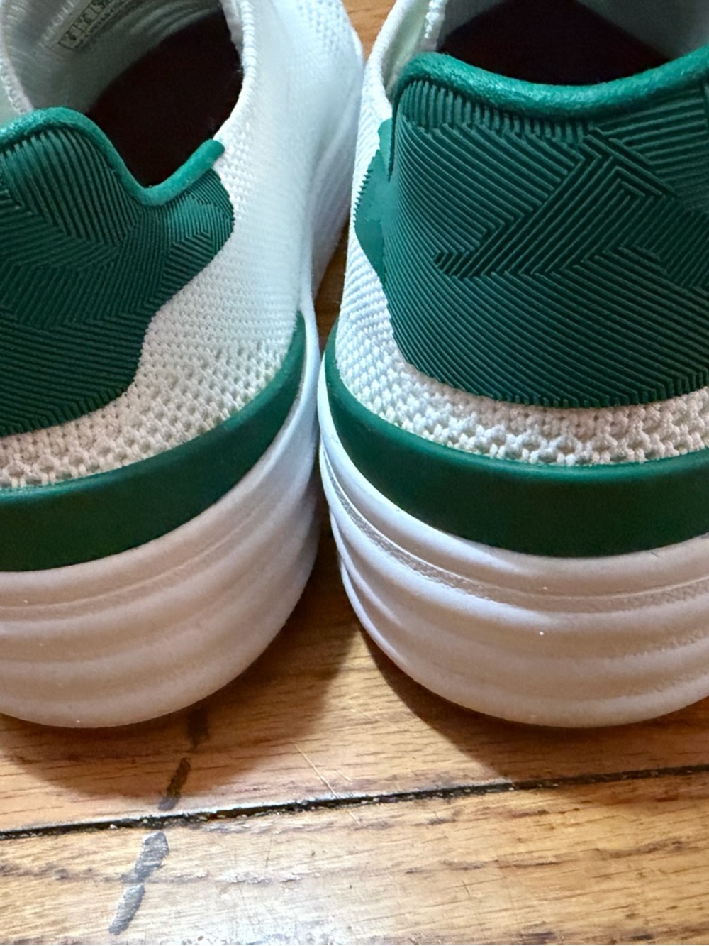 Mark Nason Skechers White Knit Sneakers with Green Heel Accents Women 9 - Picture 4 of 6